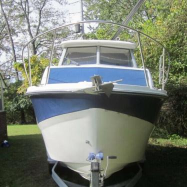 2009 Bayliner 246 discovery