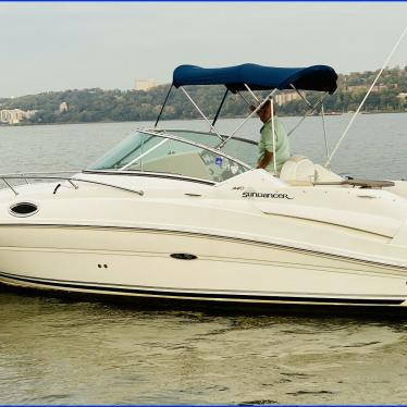 2008 Sea Ray 240 sundancer