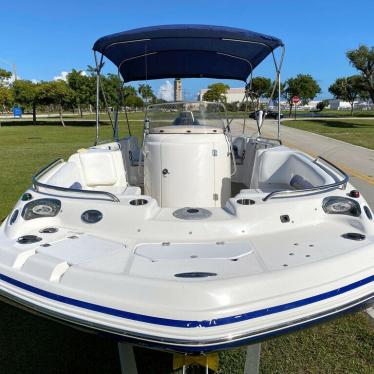 2012 Hurricane sundeck sport 231