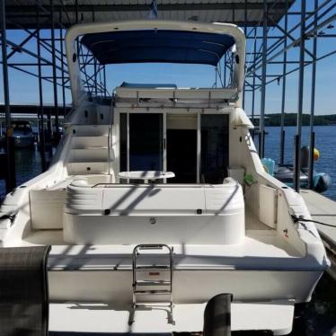 1994 Sea Ray 440 express bridge