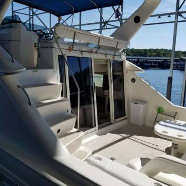 1994 Sea Ray 440 express bridge