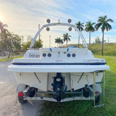 2007 Bayliner 217