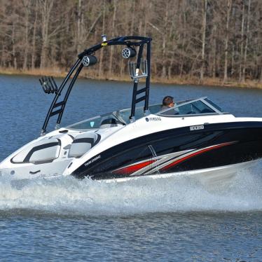 2015 Yamaha sx-210 wake