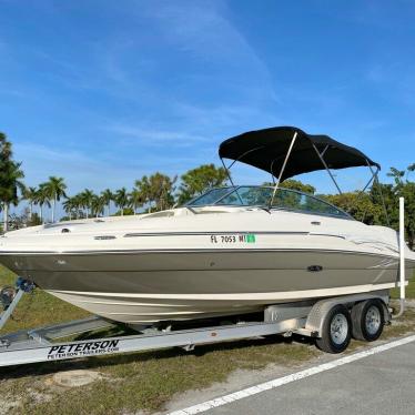 2005 Sea Ray 220 sundeck