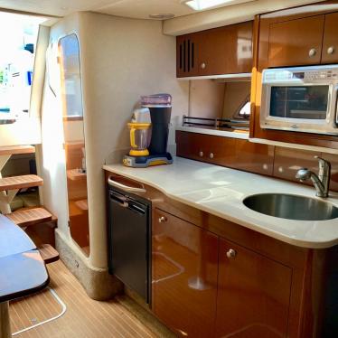 2008 Sea Ray 330 sundancer