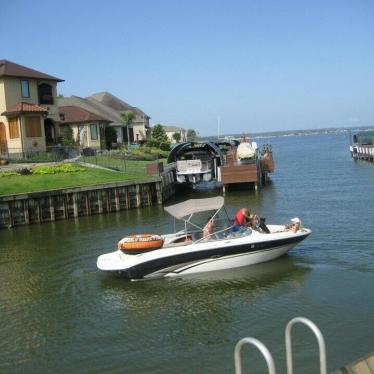 2002 Sea Ray 220 bowrider