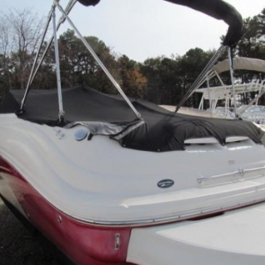 2004 Sea Ray 240 sundeck