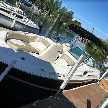 2007 Sea Ray 240 sundeck