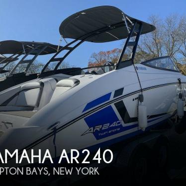 2018 Yamaha ar240