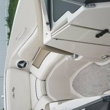 2007 Sea Ray 230 select