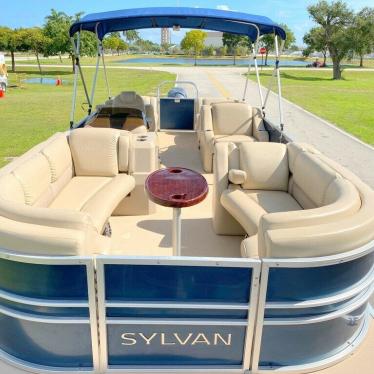 2012 Sylvan 8525