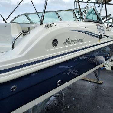 2014 Hurricane 187 sundeck ob