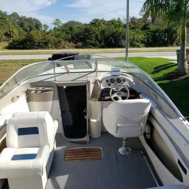 1999 Bayliner 2352lx