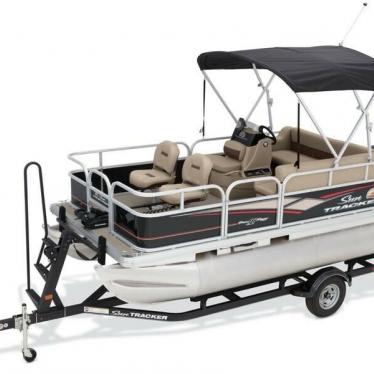 2018 Sun Tracker bass buggy