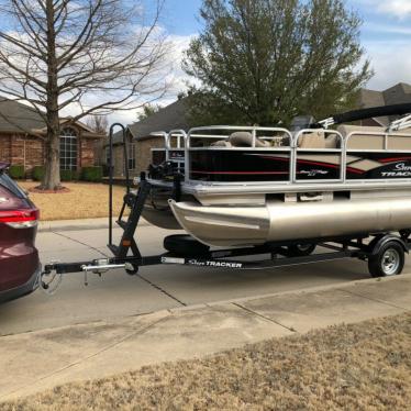 2018 Sun Tracker bass buggy