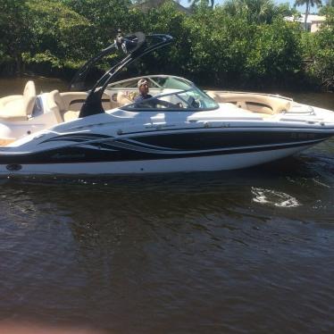 2012 Hurricane 240 sun deck