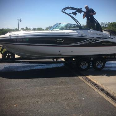 2012 Hurricane 240 sun deck