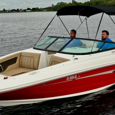 2017 Sea Ray 220 sdx