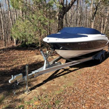 2013 Sea Ray 230 slx