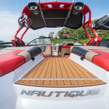 2015 Nautique g21