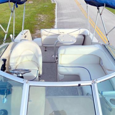 2004 Sea Ray 240 sundancer