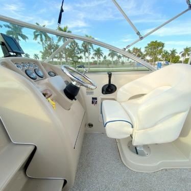 2004 Sea Ray 240 sundancer