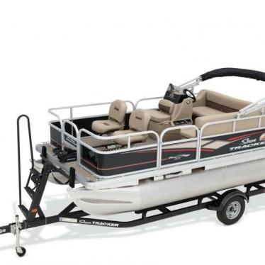 2018 Sun Tracker bass buggy