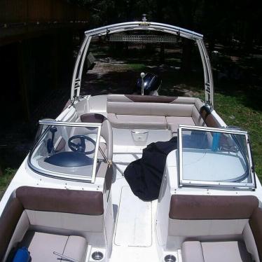 2015 Bayliner 210 fs