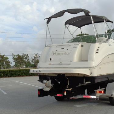 2004 Sea Ray 240 sundancer