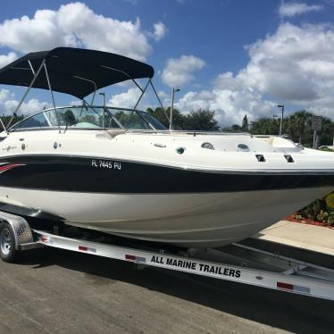 2011 Hurricane 2600 sun deck