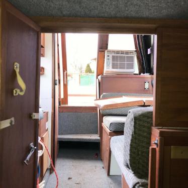 1978 Sea Ray 24 flybridge