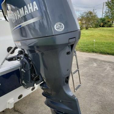 2015 Hurricane 211 sundeck sport