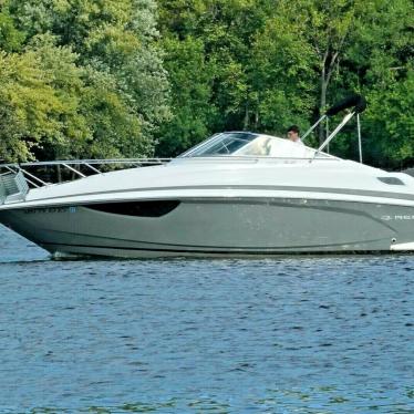 2013 Regal 28 express cruiser