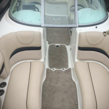 2012 Hurricane 240 sun deck