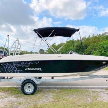 2016 Bayliner element 18 xl