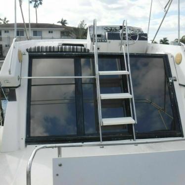 1991 Carver 28 aft cabin