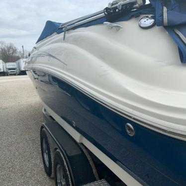 2007 Sea Ray 240 sundeck