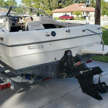 2002 Bayliner 185