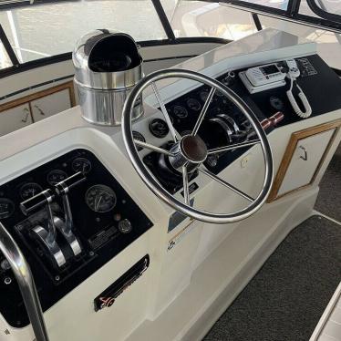 1989 Carver 3807 aft cabin