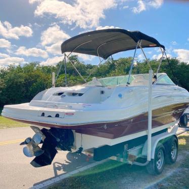 2007 Sea Ray 220 sundeck