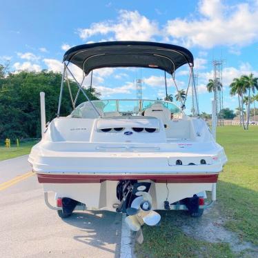 2007 Sea Ray 220 sundeck