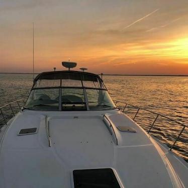 2000 Sea Ray 410 express cruiser