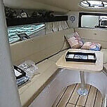 2013 Regal express cruiser 28