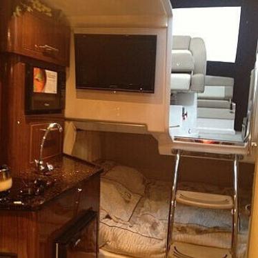 2013 Regal express cruiser 28