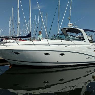 2008 Rinker 350 express cruiser