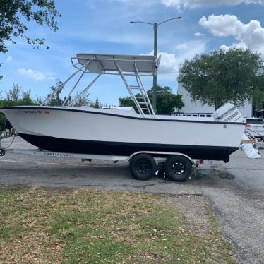 1985 Sea Ray boat fishing