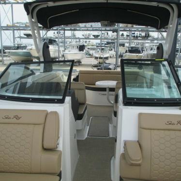 2018 Sea Ray sdx 270