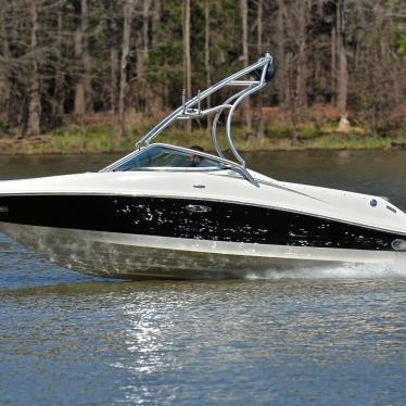 2007 Sea Ray 210 select