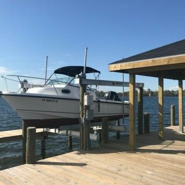 2006 Boston Whaler boston whaler 205 conquest