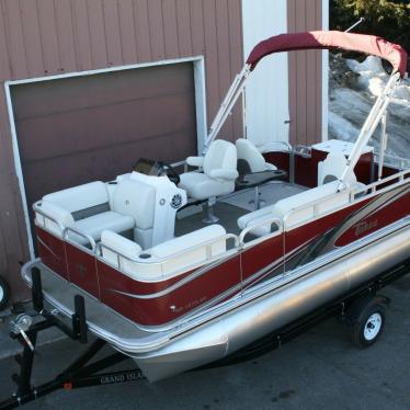 2019 Grand 1675 sport rearfish